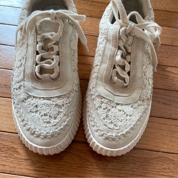 Dolce Vita Dolen Sneakers in Ecru Lace Size 8.5 Women's Beige Lace Sneakers - Picture 8 of 13